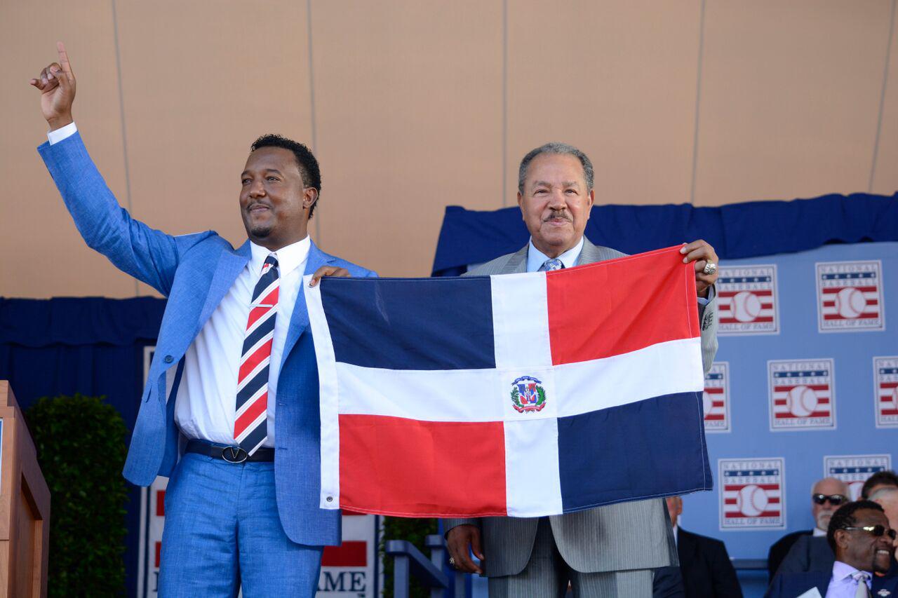 pedro-marinez-and-juan-marichal.jpg